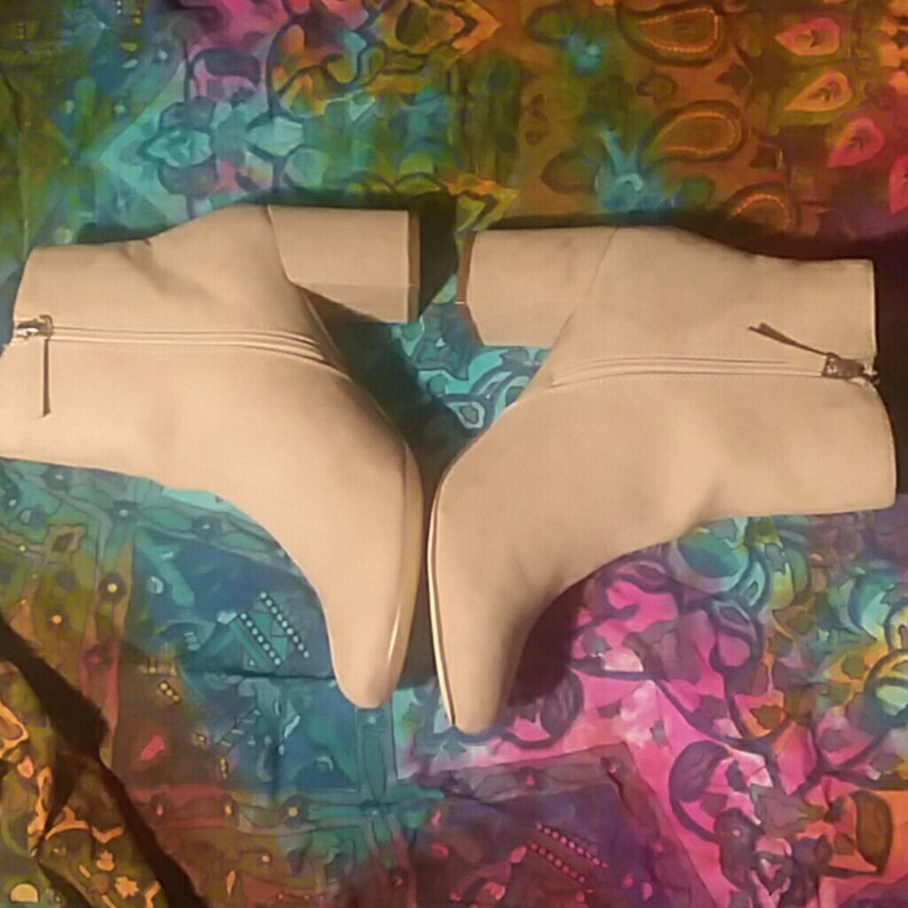 Booties - Picture 3 of 6